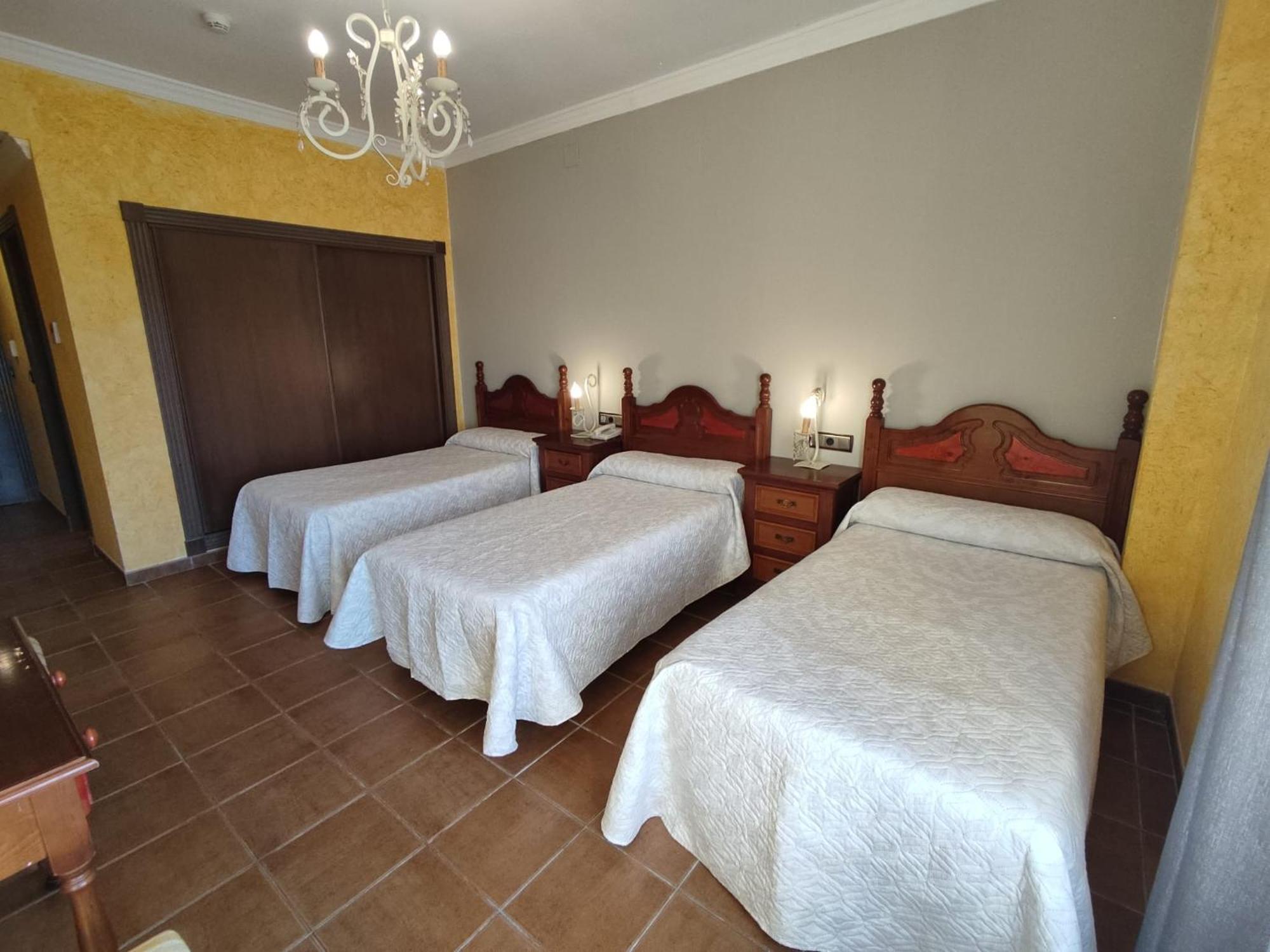 Hotel El Doncel Atarfe Ngoại thất bức ảnh