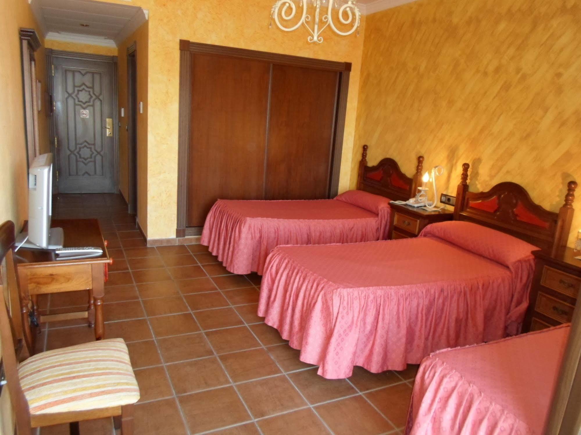 Hotel El Doncel Atarfe Ngoại thất bức ảnh