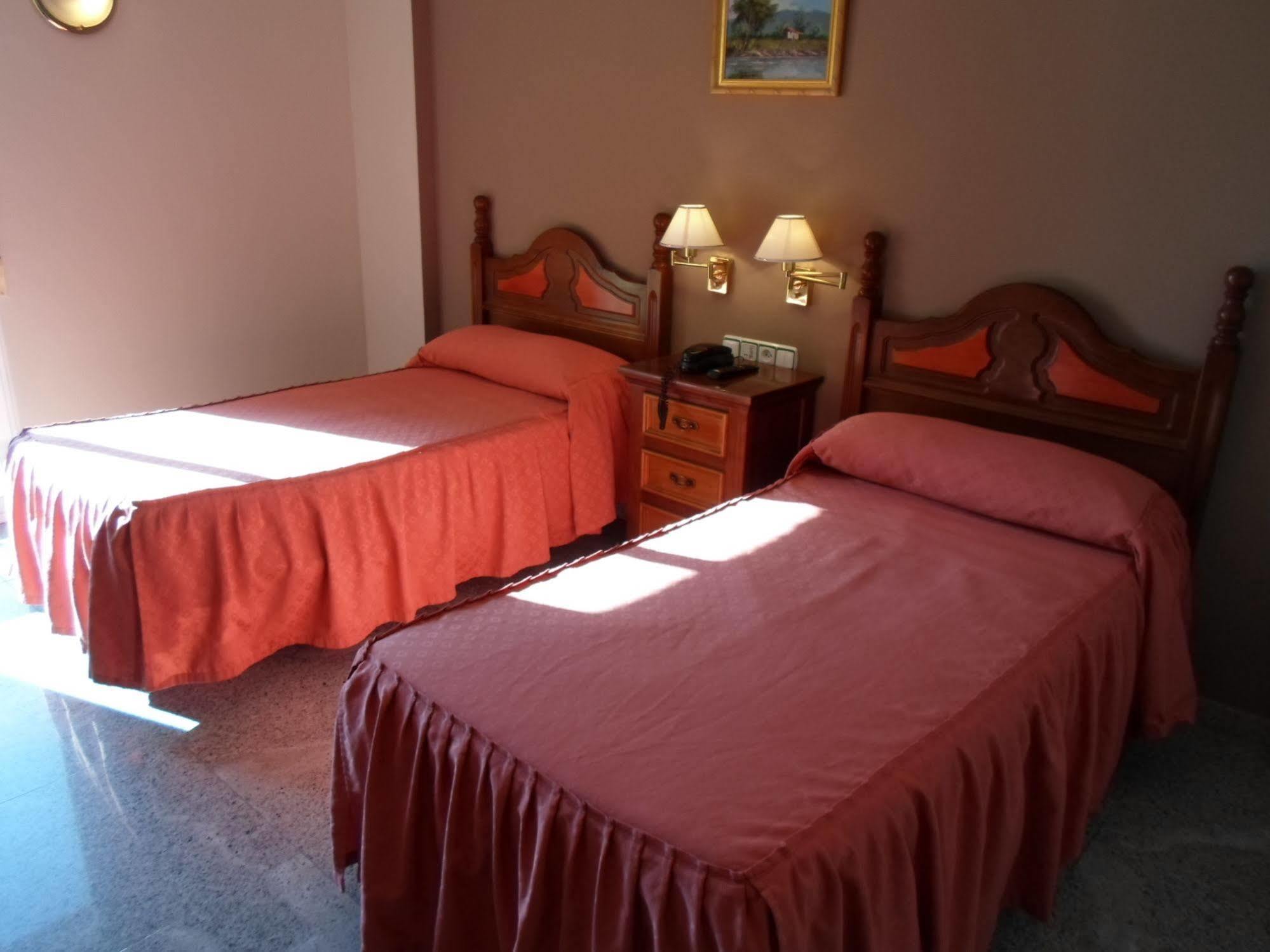 Hotel El Doncel Atarfe Ngoại thất bức ảnh
