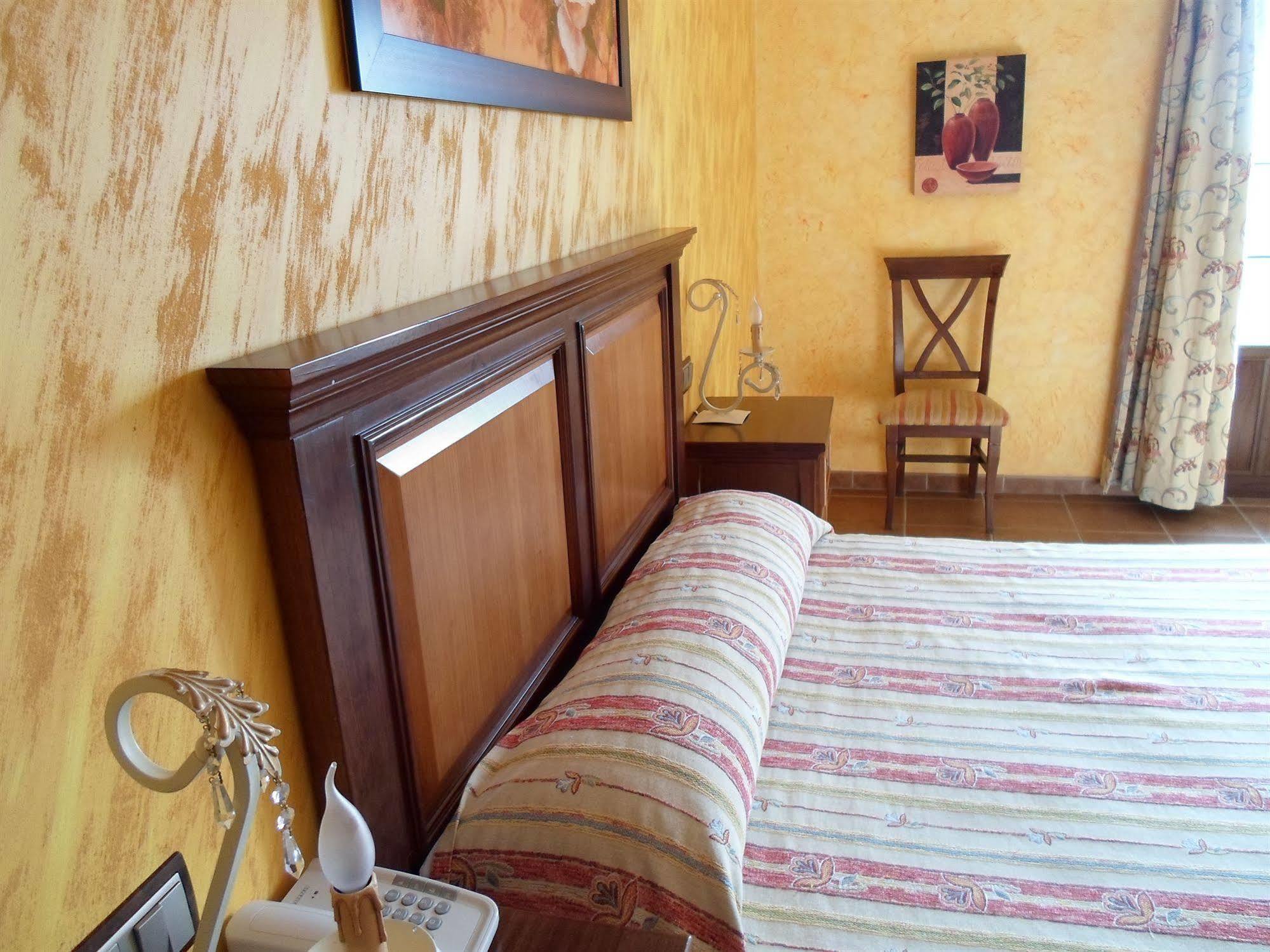 Hotel El Doncel Atarfe Ngoại thất bức ảnh